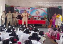 Mortad SI Anil Reddy who created awareness on cyber crime in KGBV School