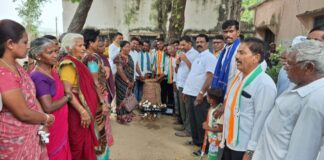 Presidents launch paddy purchase center under IKP